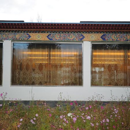 Xigaze Wanrun International Resort Hotel In Tibet מראה חיצוני תמונה